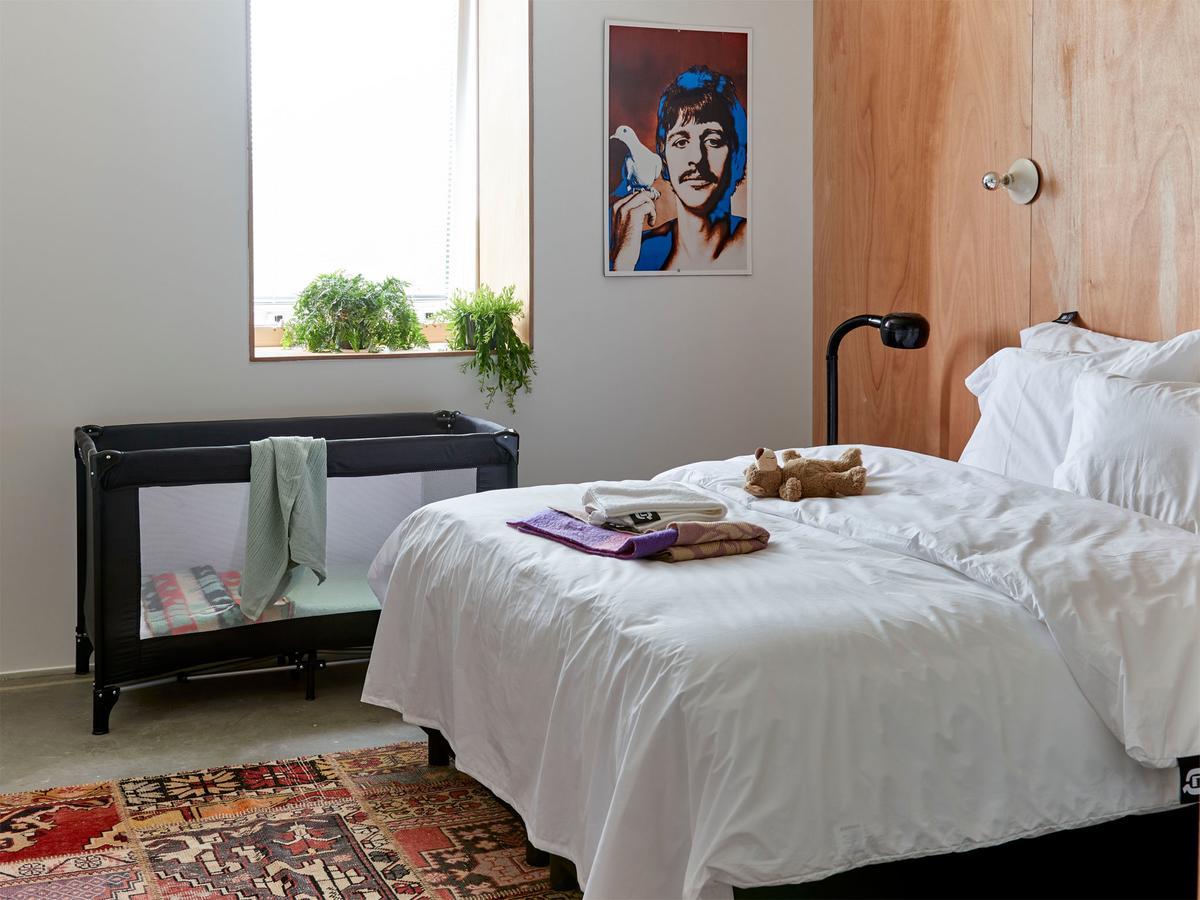 Q-Factory Hotel Amszterdam Kültér fotó