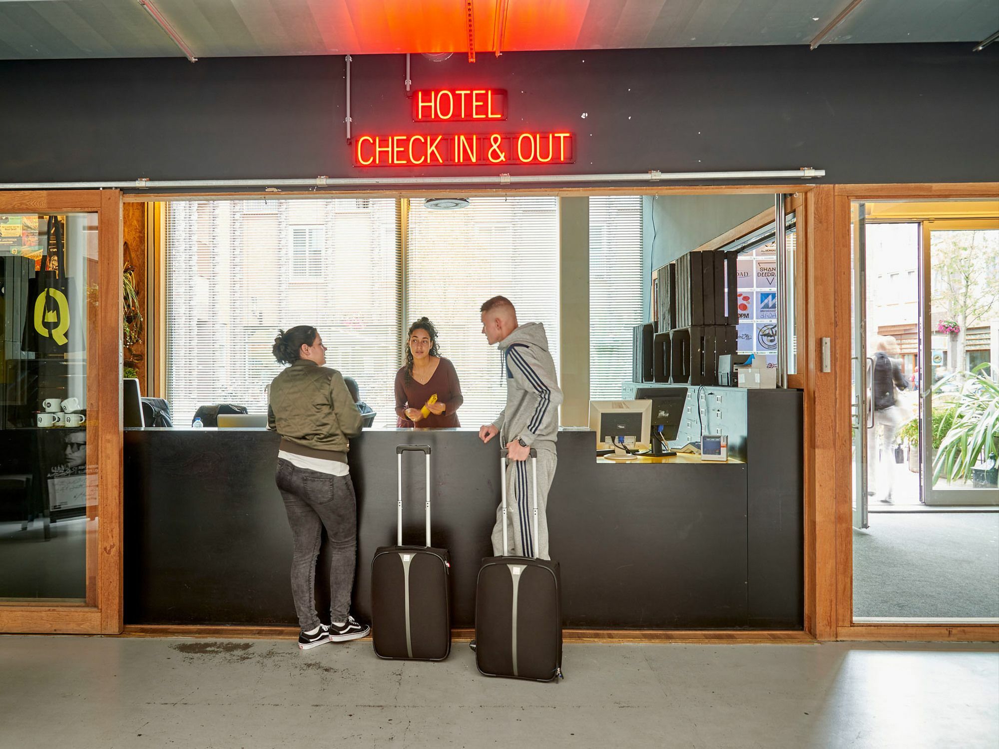 Q-Factory Hotel Amszterdam Kültér fotó
